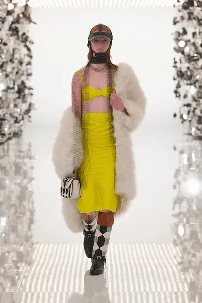 Look 57